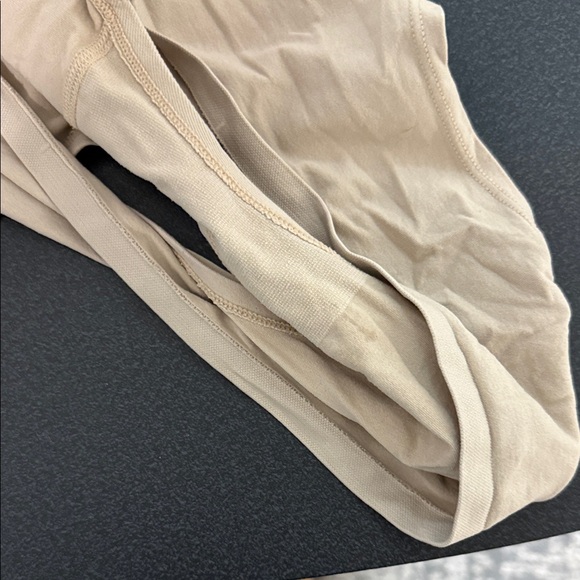 Pink Tan Seamless Underwear - Picture 2 of 3